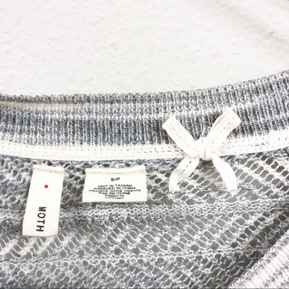 Anthropologie | Moth Gray V Neck Sweater - Picture 2 of 5